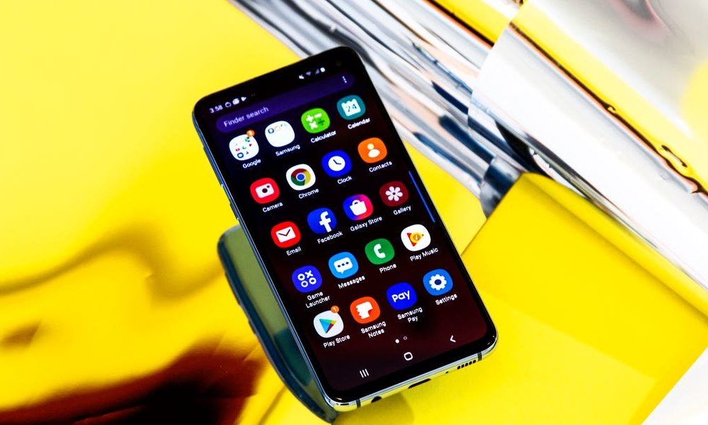 New tech gadgets gizmos hi tech Samsung’s Galaxy S10e was one of the very best phones of 2019– and it seems like the sequel is going to be even much better in 2 important ways