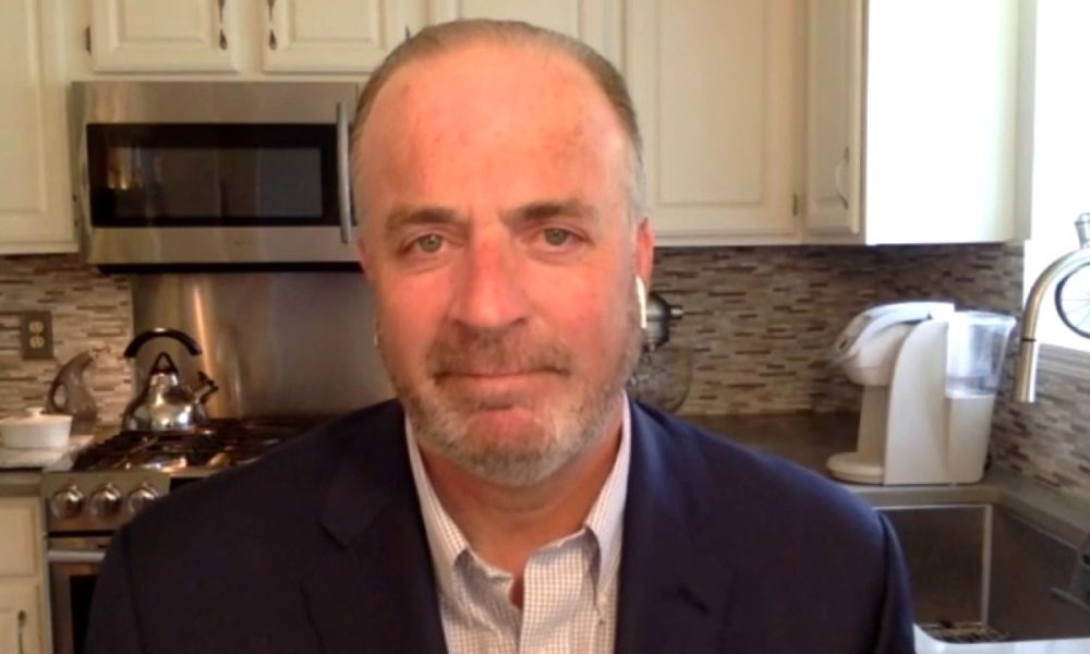 Gardening Michigan Rep. Kildee protects Whitmer’s coronavirus stay-at-home orders amid protests: ‘ I’m with the guv’